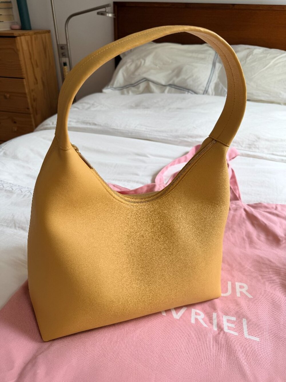 Mansur Gavriel Candy Hobo